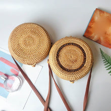 Load image into Gallery viewer, Handwoven Straw Circle Crossbody Bag