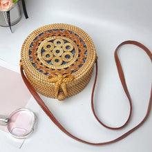 Load image into Gallery viewer, Handwoven Straw Design Patterned Crossbody Bag